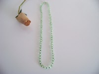 collier en verre translucide vert