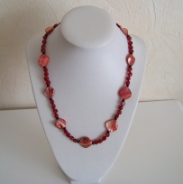 collier nacre rouge